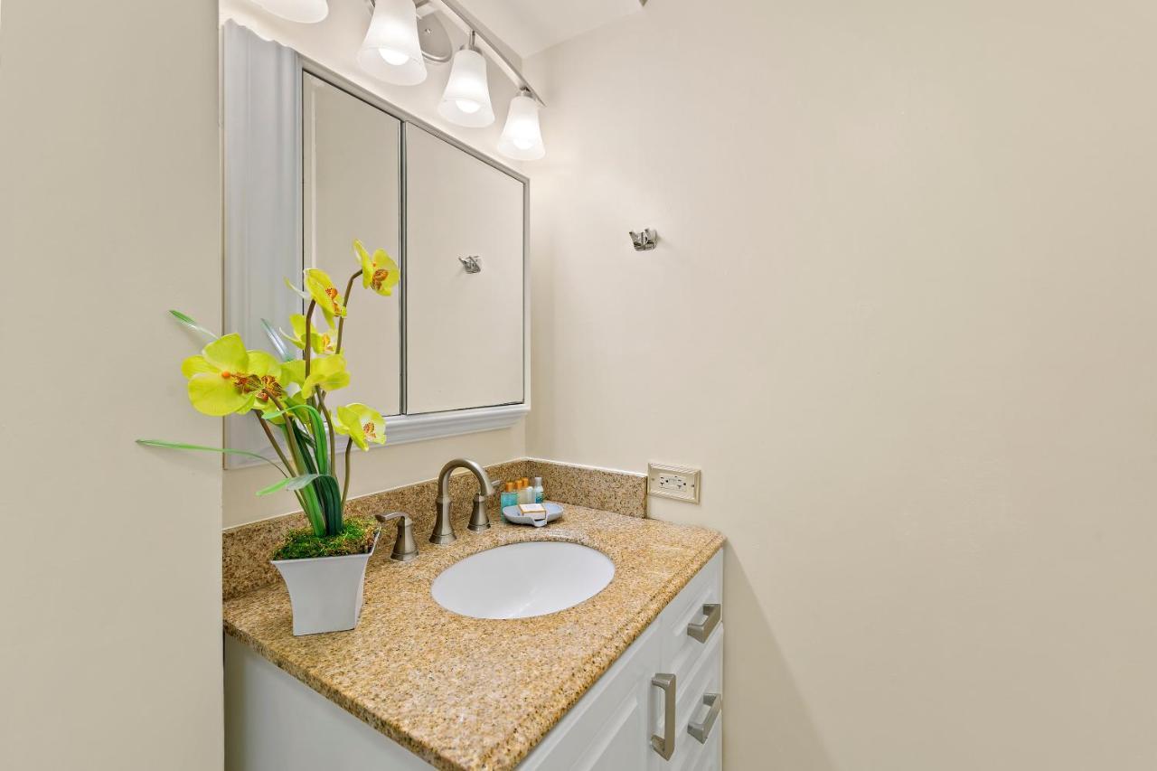 Pacific Monarch - 1 Bedroom - Ocean And City Views! Гонолулу Экстерьер фото