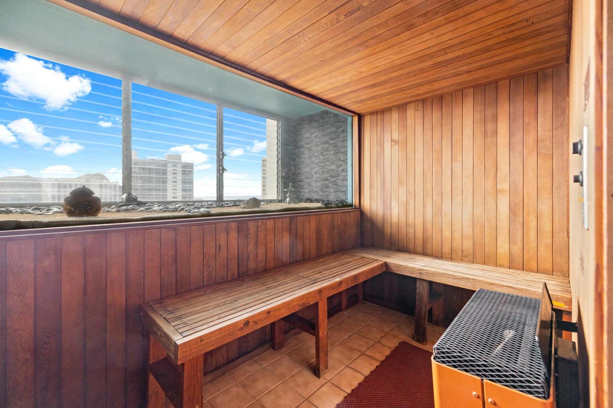 Pacific Monarch - 1 Bedroom - Ocean And City Views! Гонолулу Экстерьер фото
