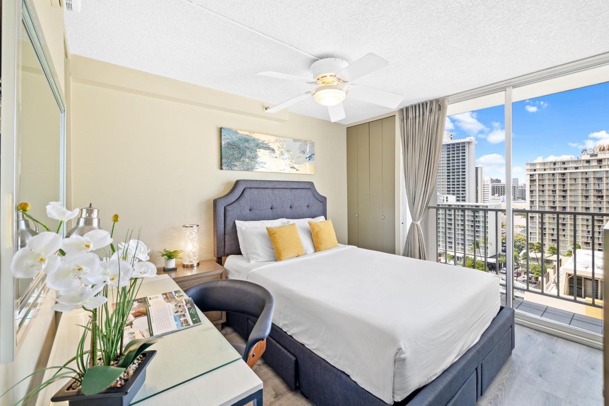 Pacific Monarch - 1 Bedroom - Ocean And City Views! Гонолулу Экстерьер фото